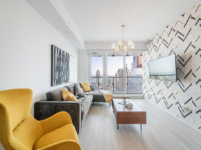 Designer 1BR Suite with CN Tower, Skyline view